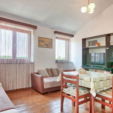 Apartment Maja Штиньян Экстерьер фото