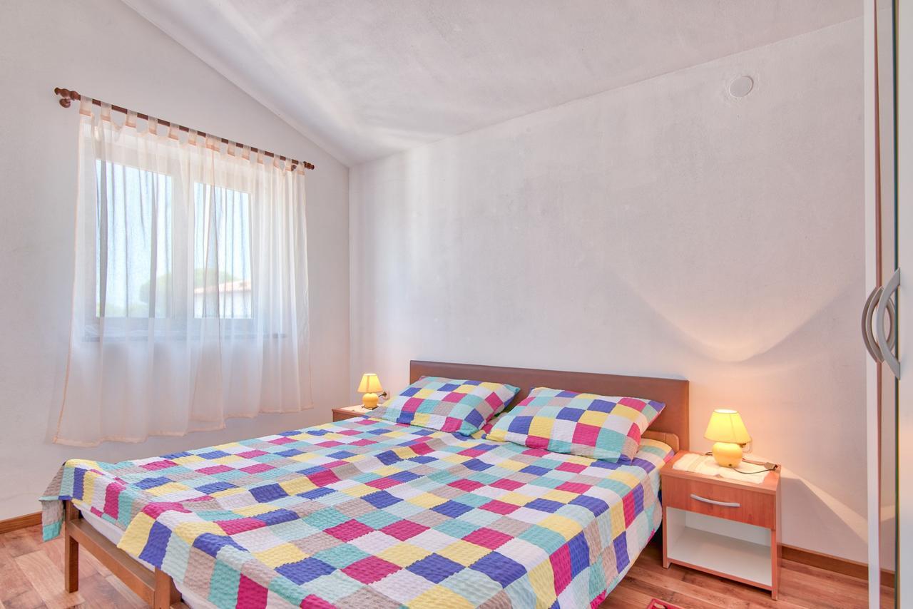 Apartment Maja Штиньян Экстерьер фото